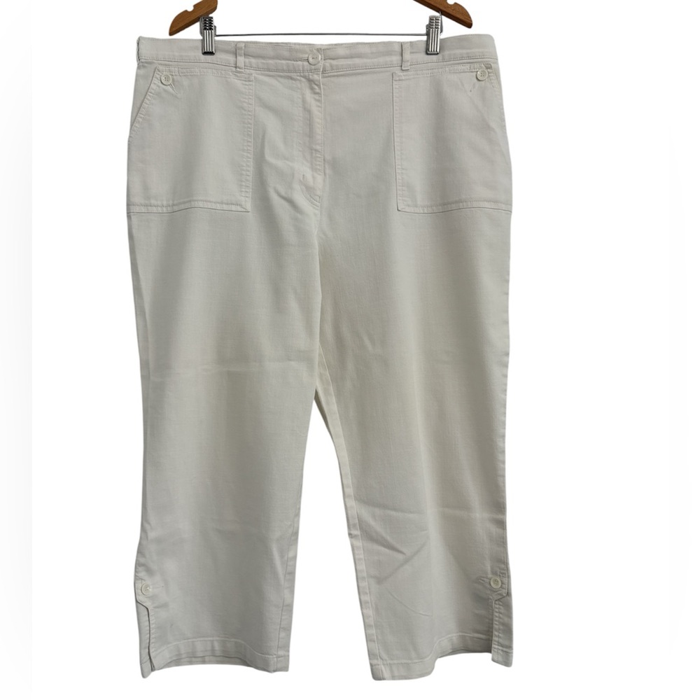 White Capri Pants